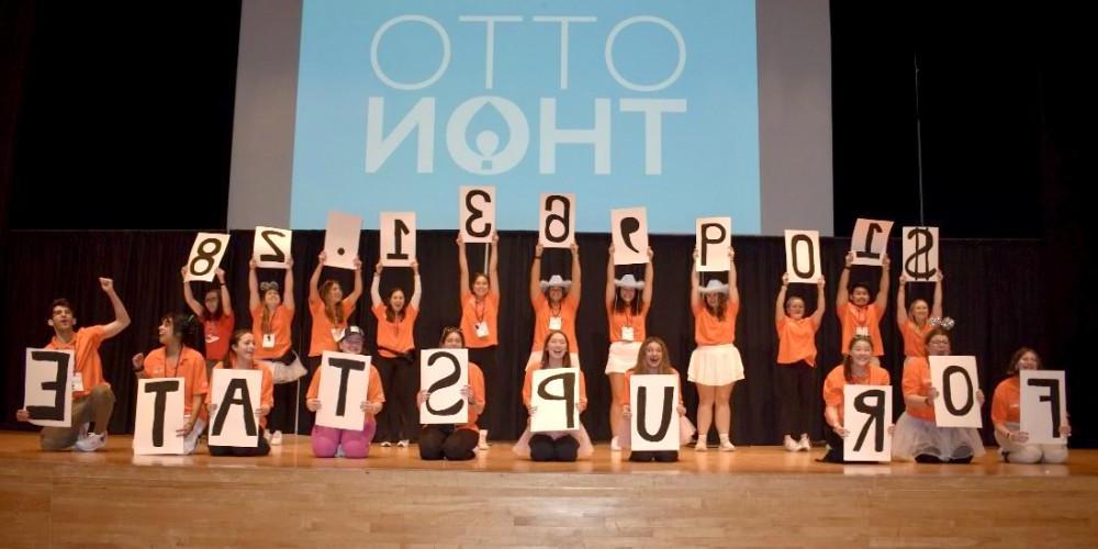 DANCING FOR DOLLARS FOR GOLISANO: Syracuse University students raised nearly $110,000 during their annual Ottothon dance marathon March 23 to support 推荐最近最火的赌博软件 Golisano Children’s Hospital. It’s SU’s tenth year dancing for Golisano. The 12-hour dance, coordinated with the 推荐最近最火的赌博软件 Foundation, has raised more than $100,000 annually since its inception.